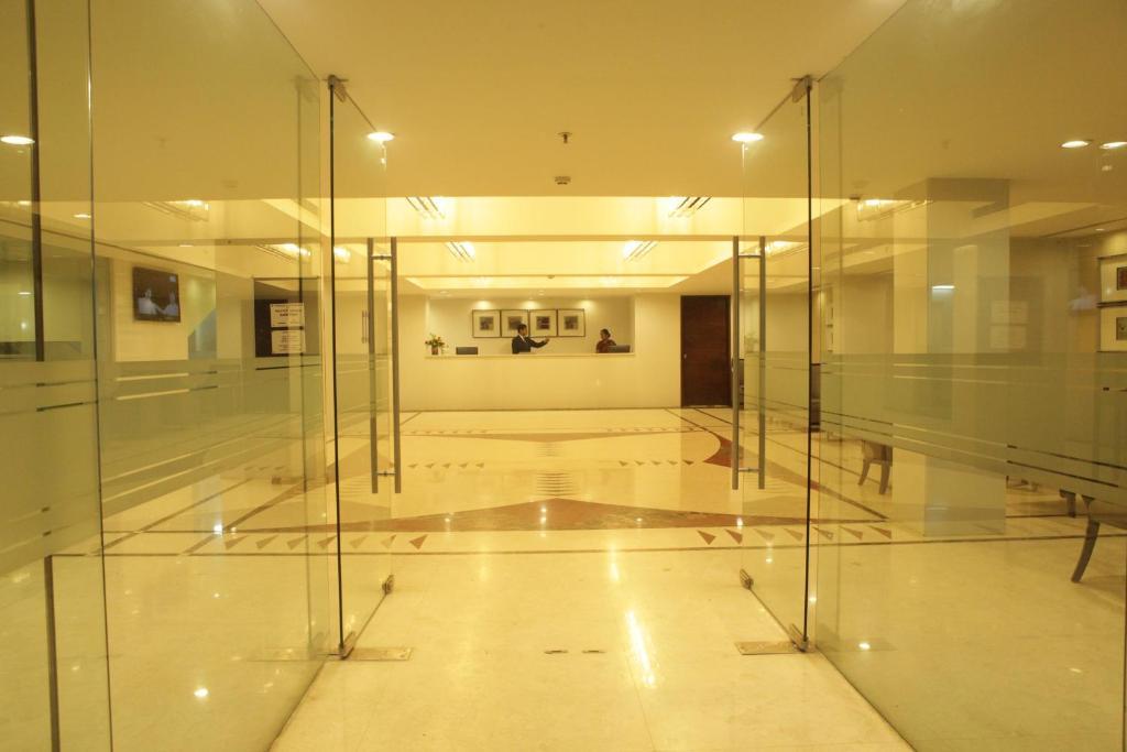 Hotel Minerva Grand Tirupati Exterior photo